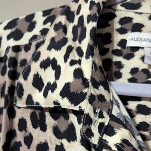 Alexander Jordan long sleeve XL leopard blouse